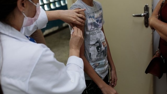Ню Йорк въведе задължителна ваксинация срещу Ковид-19 на деца над 5 г