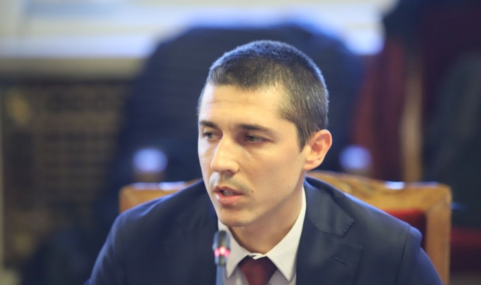 Мирослав Иванов остава на поста си зам.-председател на НС