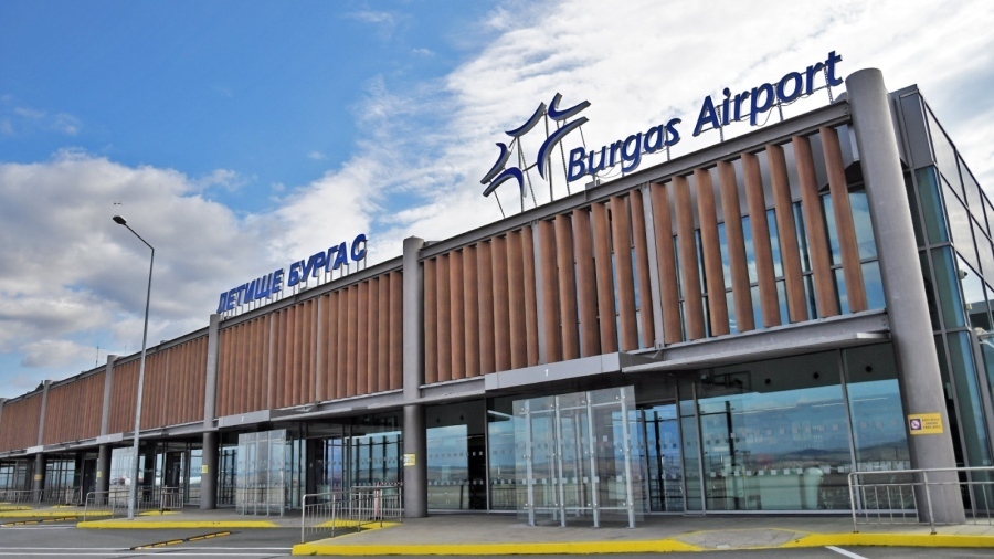 Тръгват чартърни полети от Летище Бургас до Анталия