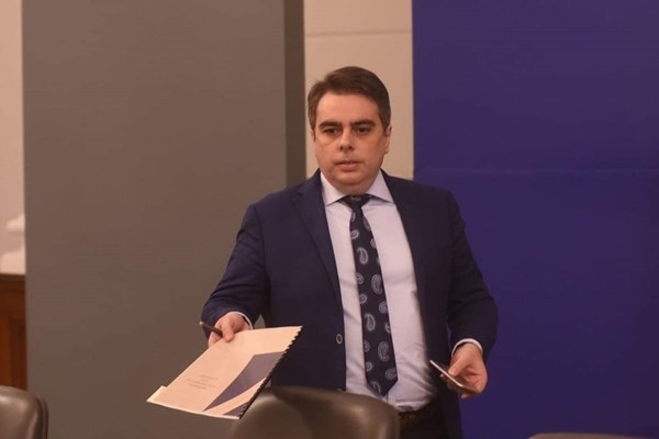 Василев: Готвим се за избори, най-вероятно те ще са през септември