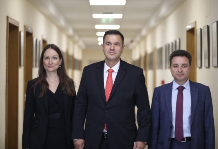 Министър Никола Стоянов: Инвестициите в България са спаднали през първото полугодие