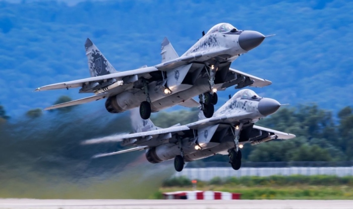 Словакия одобри изпращането на изтребители МиГ-29 на Украйна