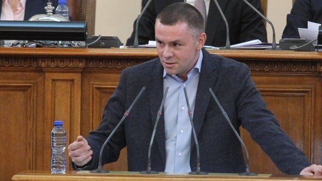 Христо Петров: Зад Възраждане стоят българските служби, а техният лидер се казва Румен Радев