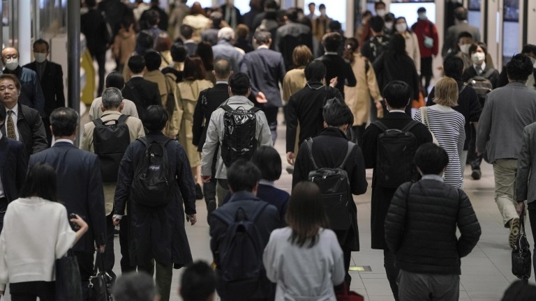 Населението на Япония намалява и застарява бързо