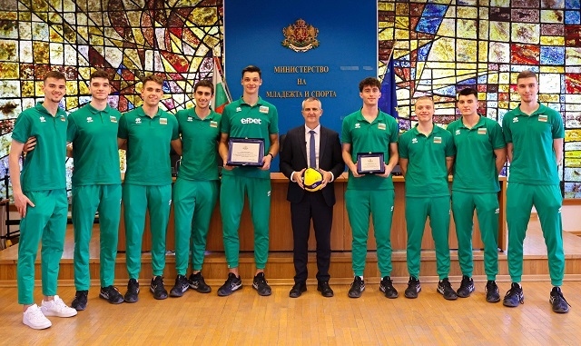 Илиев награди бронзовите ни медалисти от Световното първенство по волейбол за мъже до 21 г.