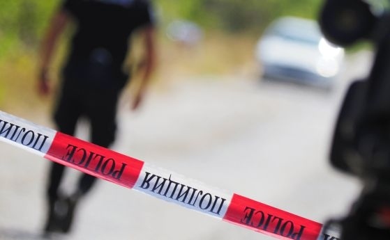 Двойно убийство и самоубийство: Мъж застреля жена си и дъщеря си в Пазарджишко