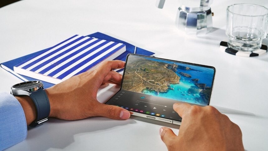 Samsung Galaxy Z Fold5 - мощен компютър, който се побира в джоба