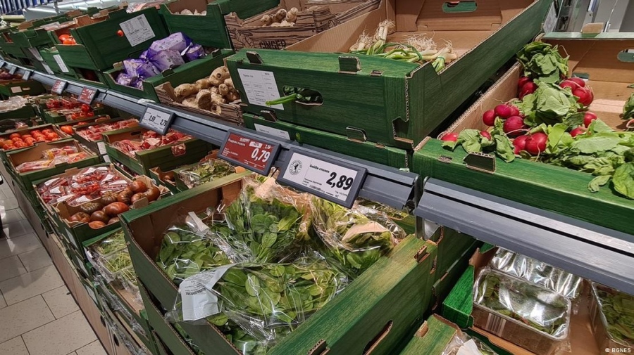 Катастрофа: Защо България внася почти всички храни отвън