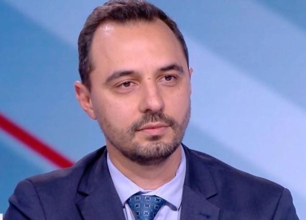 Икономическият министър: България търпи значителни загуби от неприемането ни в Шенген
