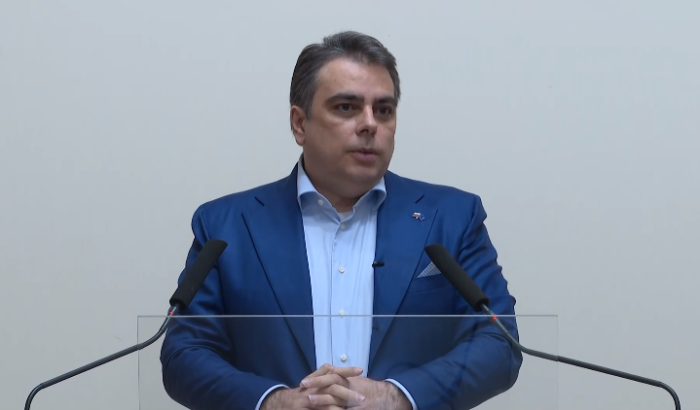Вaсилев: Радев се е изказал по повод закона за държавния бюджет с фалшива новина