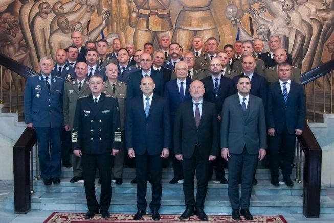 Адмирал Ефтимов: Отбраната не е обект само на МО, в регионален план изоставаме