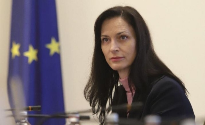 Мария Габриел: В консулството в Битоля са установени плашещи нарушения