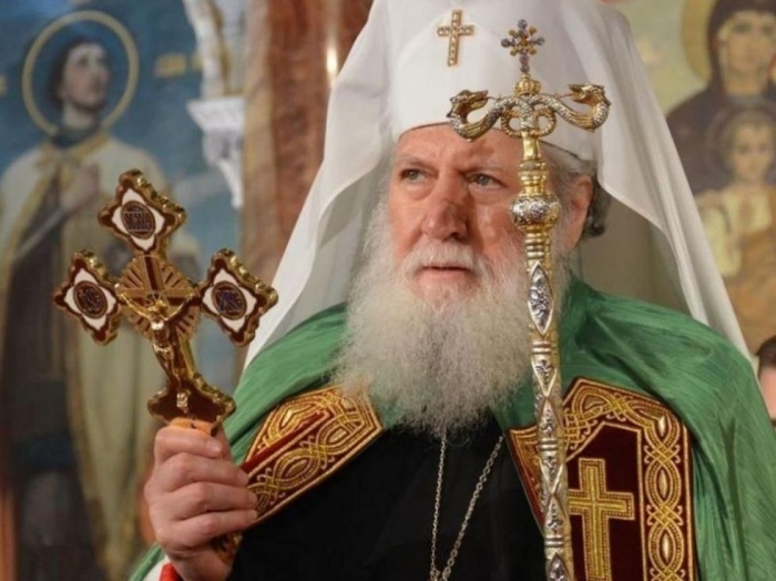Тленните останки на патриарх Неофит ще бъдат положени днес за поклонение в параклис Света Марина в София
