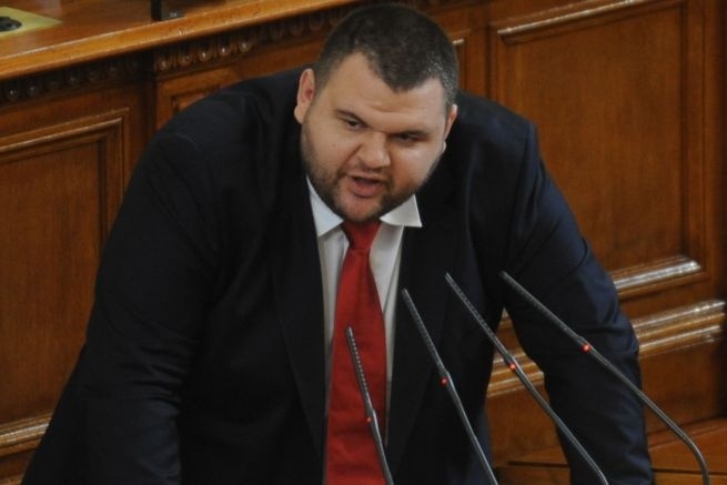 Делян Пеевсеки: Христо Иванов да си седне на столчето и да не бута България към избори